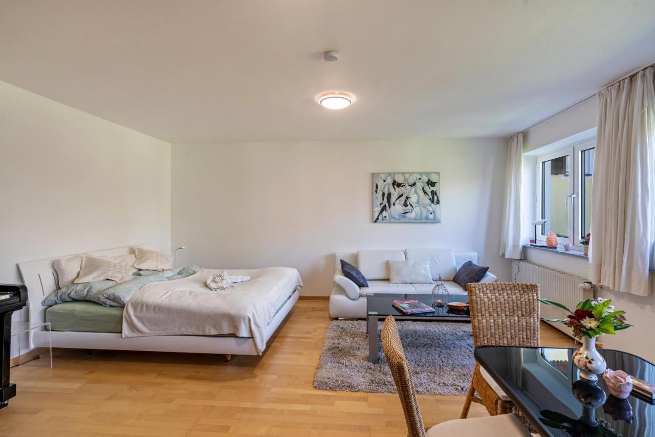 Appartment Piano Oberhaching Buitenkant foto