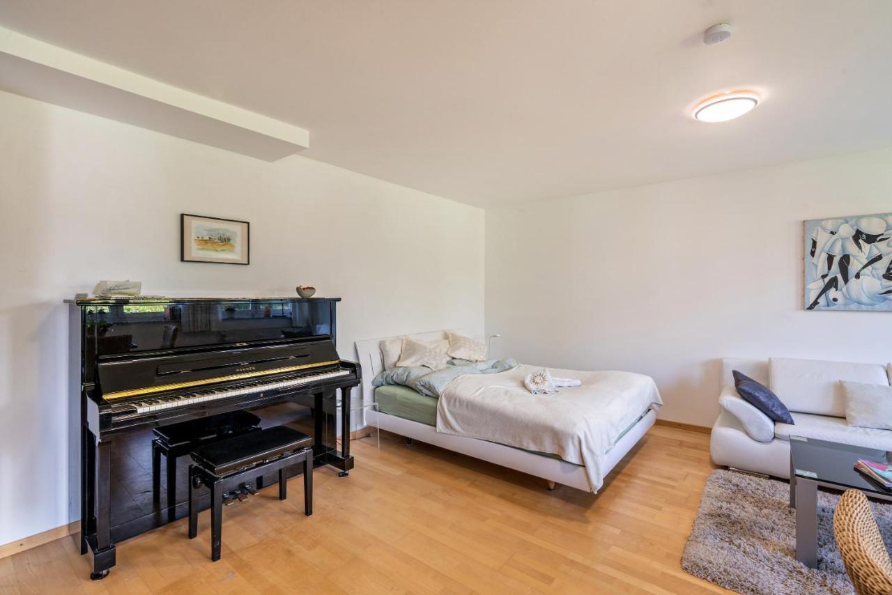 Appartment Piano Oberhaching Buitenkant foto